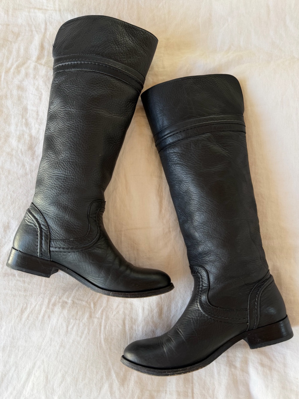 Frye Melissa Trapunto Riding Boot in Black Size 6